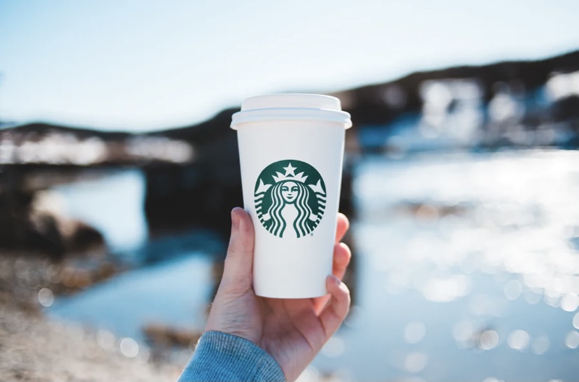A-West students have recently revealed their opinions on which coffee chain is the best. Starbucks won this battle over Dunkin’ Donuts as 86% choose Starbucks, but why? Photo by Erik Mclean on Unsplash.